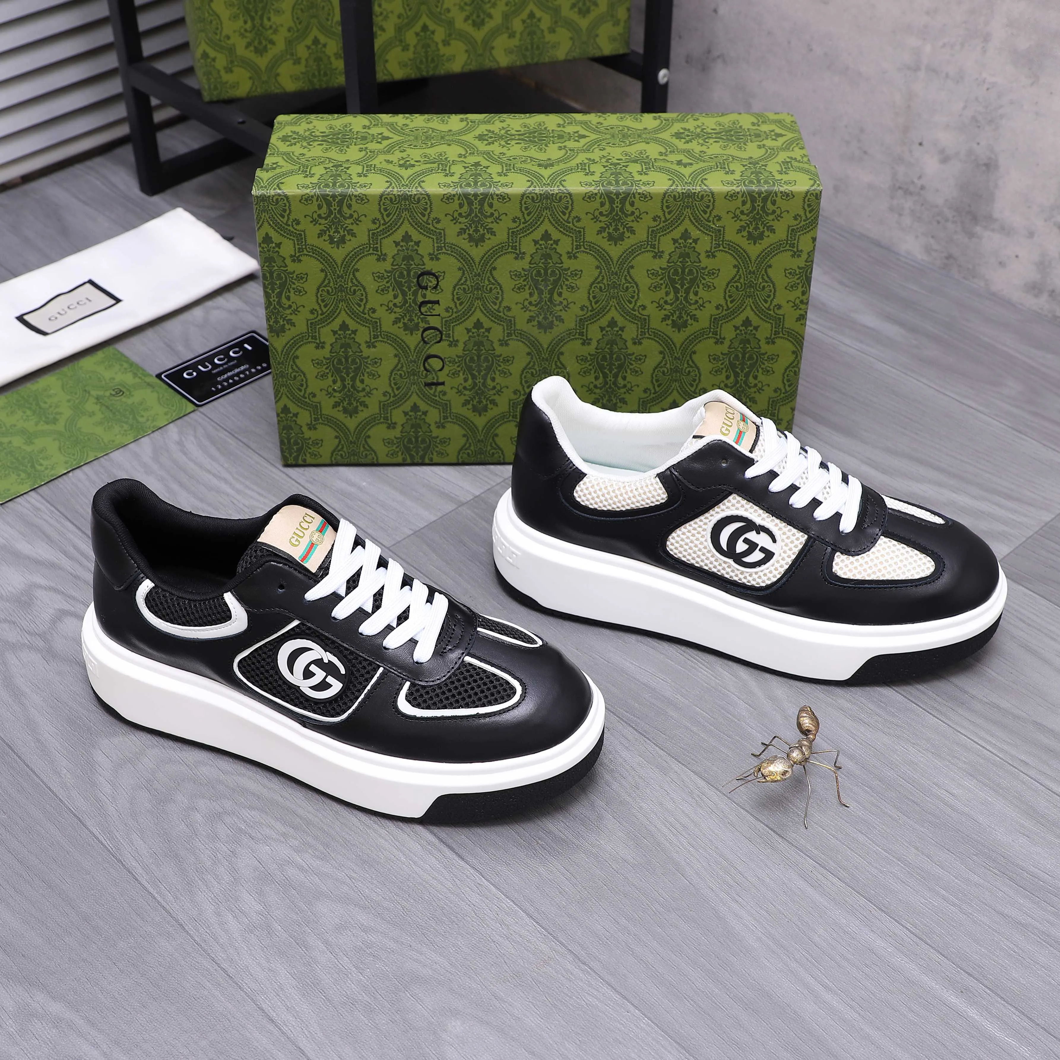 Men's shoes 💰460 Product trademark: GUCCI "Gucci" men's casual sneakers Regular size: 38-44 Product material: Selected cowhide stitching mesh mesh lining cowhide insole rubber outsole